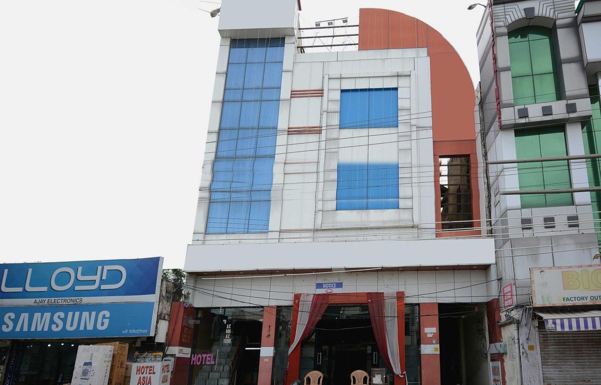 OYO 30358 Hotel Asia Palace Pathānkot Exterior foto