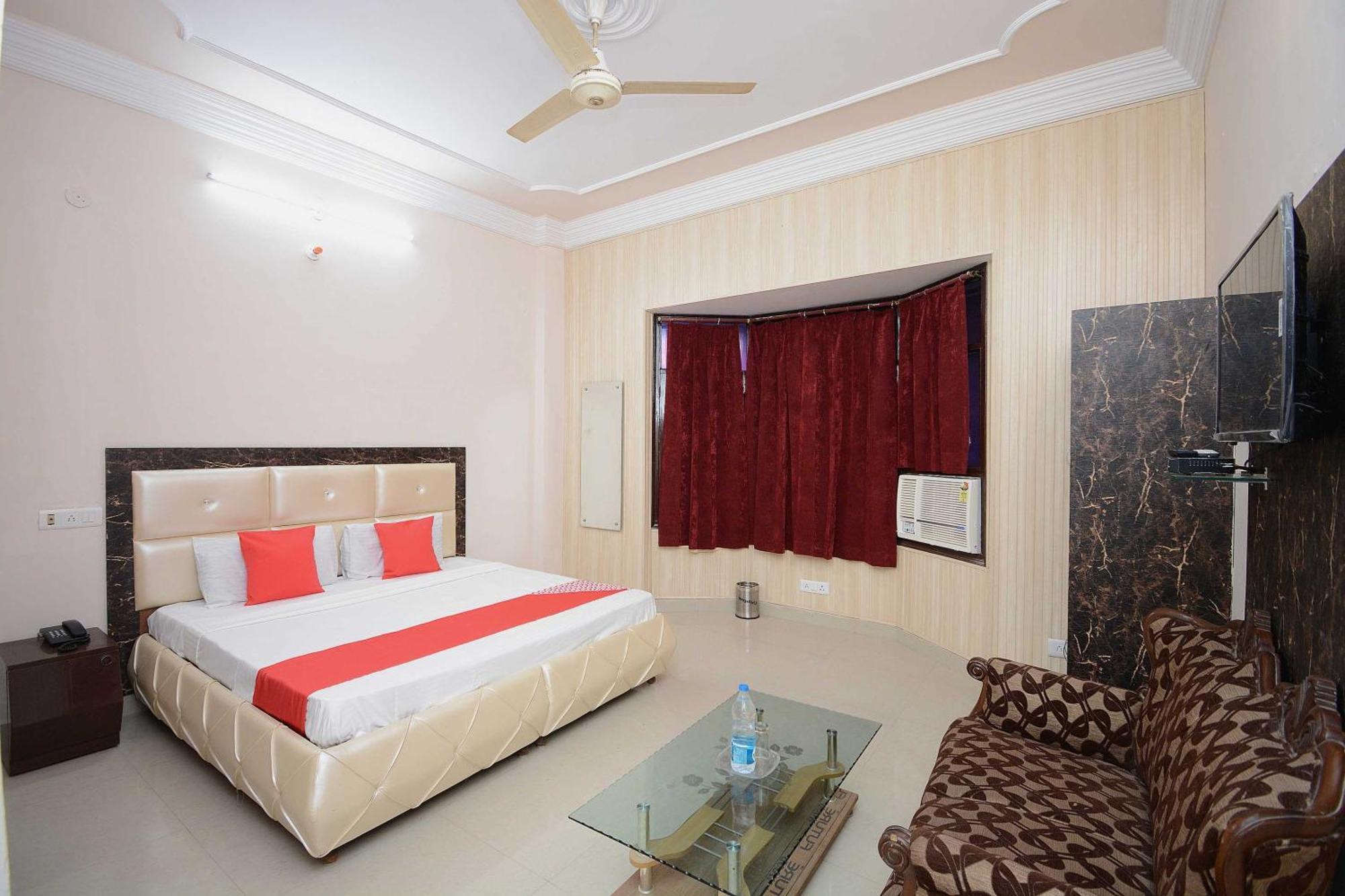 OYO 30358 Hotel Asia Palace Pathānkot Exterior foto
